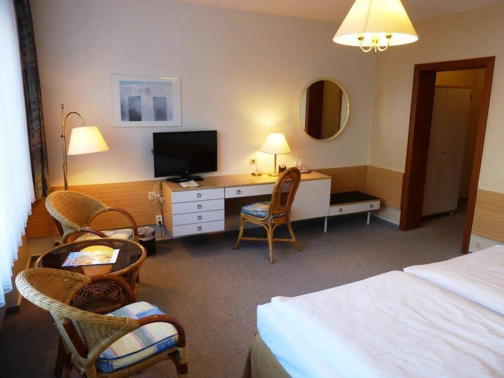 Hotel Niedersachsen 夸肯布鲁克 外观 照片